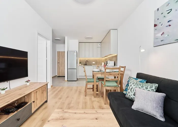 Wichrowa With Free Garage By Renters *