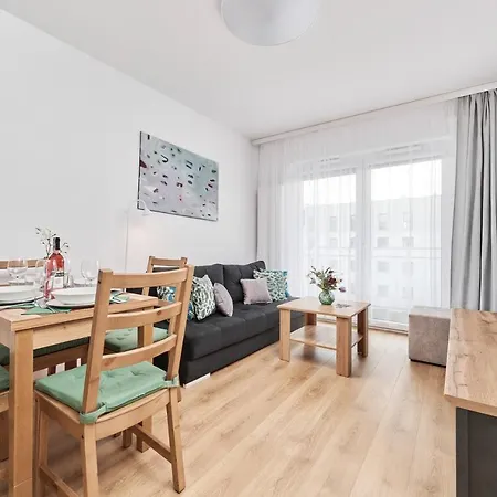 아파트 Wichrowa With Free Garage By Renters *