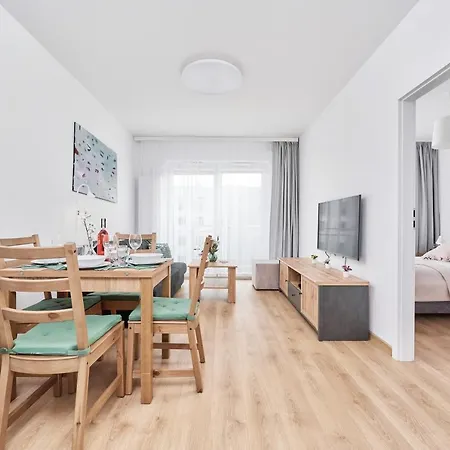 公寓 Wichrowa With Free Garage By Renters *